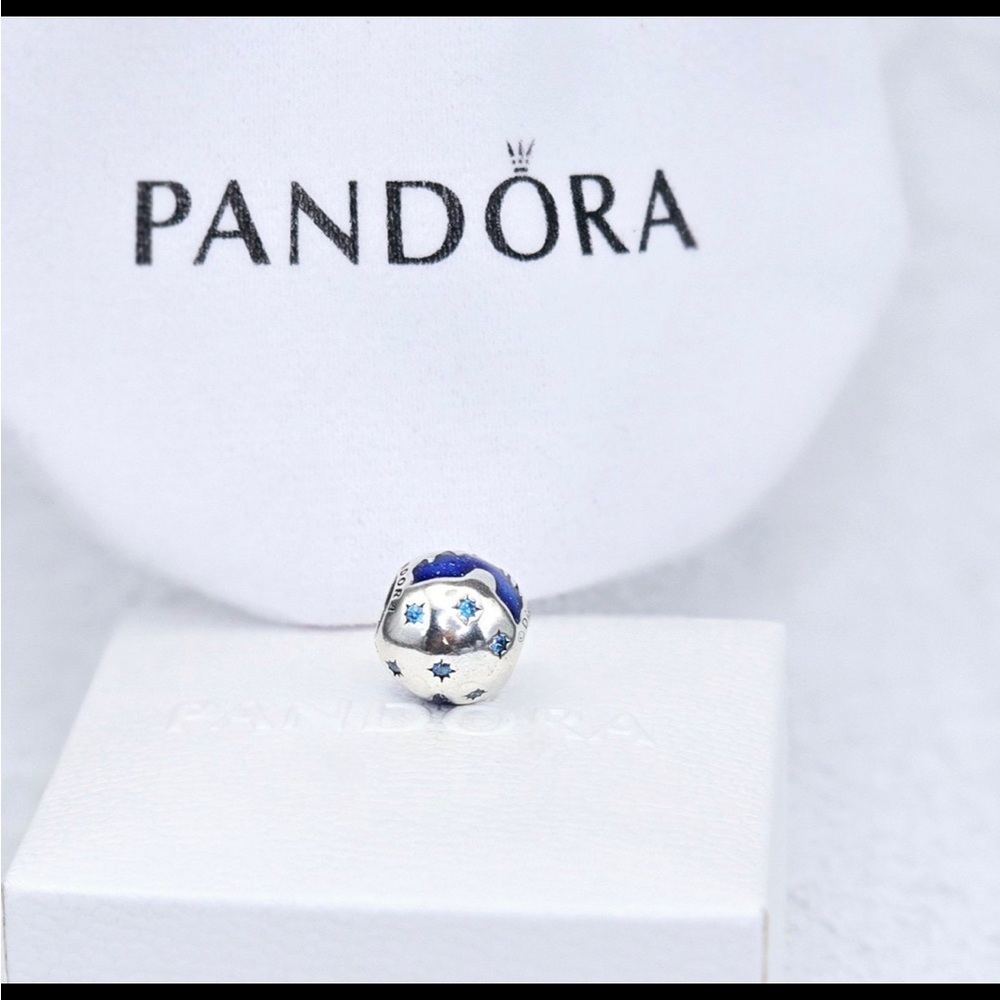 Pandora // Disney // Sleeping Beauty // Castle //… - image 2